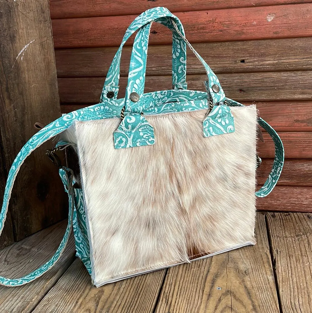 Minnie Pearl - Longhorn w/ Turquoise Sand Tool
