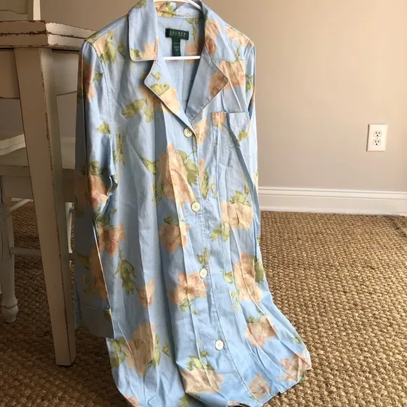 New w Tag: Lauren Ralph Lauren All Cotton Long Sleeve Sleep Shirt. Size Large
