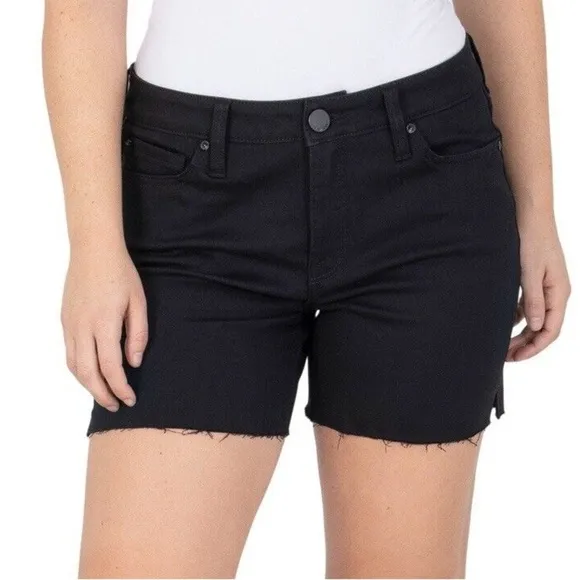 NWOT! Seven7 Raw Hem Weekend Short