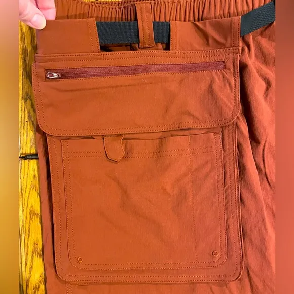 NWT Duluth Trading Co Heirloom Gardening Skort w/belt bag, size large, henna