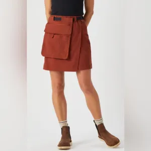 NWT Duluth Trading Co Heirloom Gardening Skort w/belt bag, size large, henna