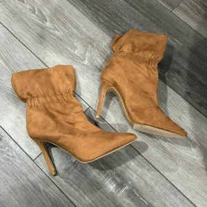 NWT! Express‎ Slouch Ankle Booties