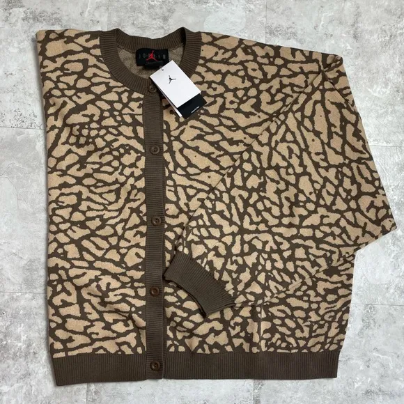 NWT JORDAN SWEATER CARDIGAN WOMENS 3X BROWN TAN JACQUARD PRINT CREW NECK BUTTONS