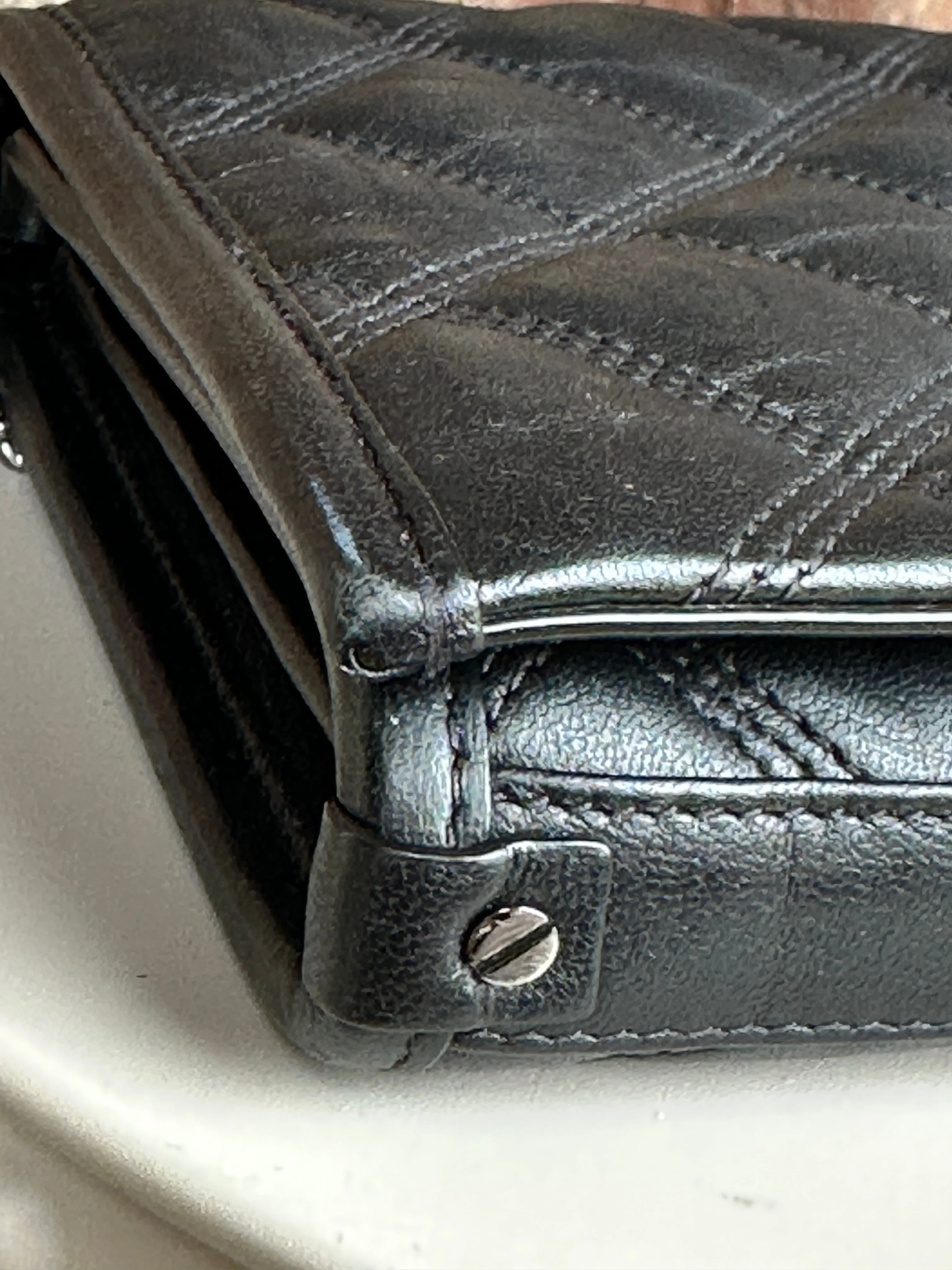 SAINT LAURENT 2021 Becky Wallet On Chain