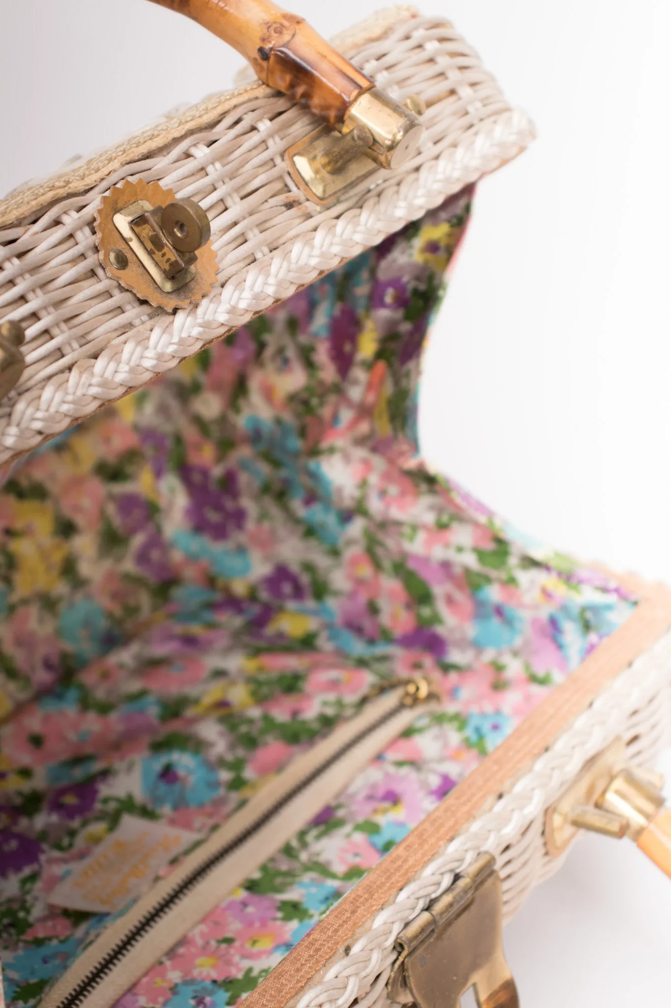 Shell Straw Box Bag
