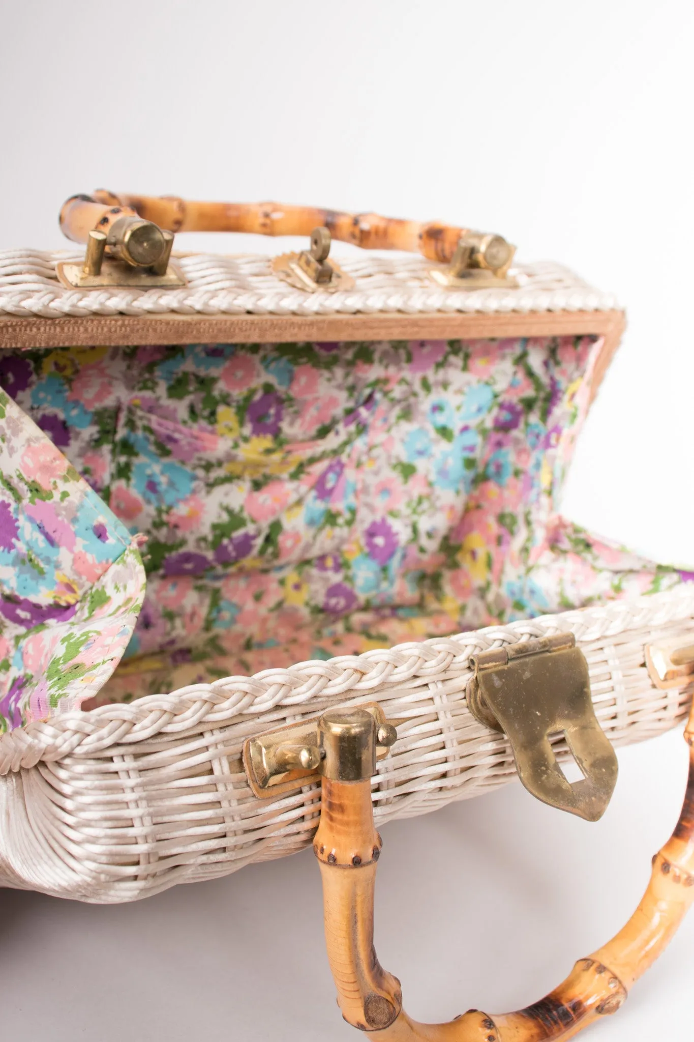 Shell Straw Box Bag