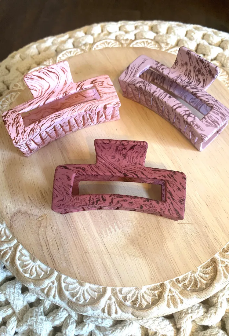 Splatter Graphic Hair Claw