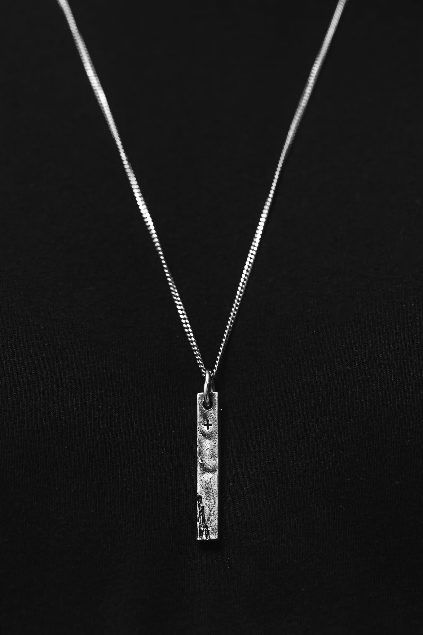 Stripped Bar Pendant in Silver