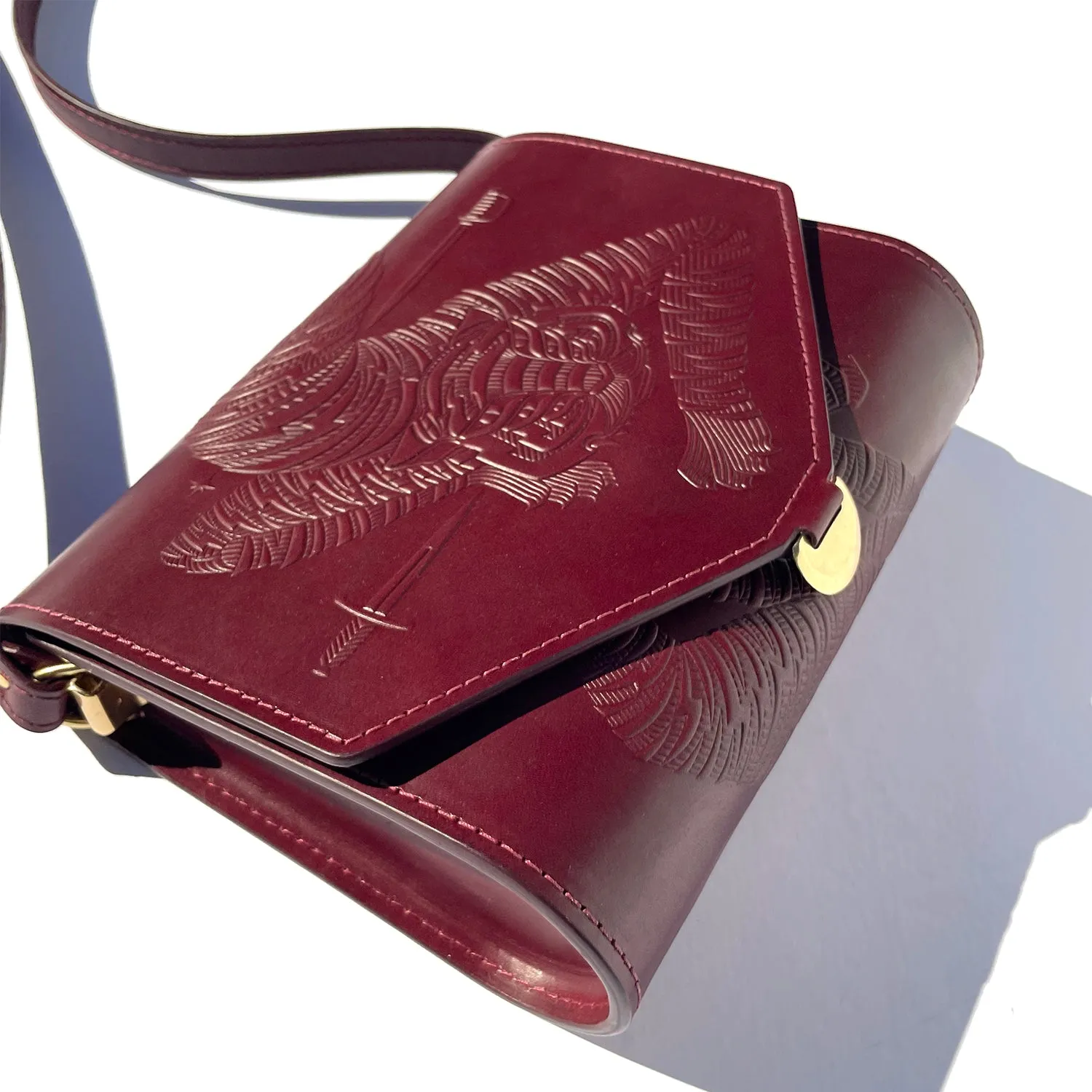 The King Sidestep Envelope Crossbody