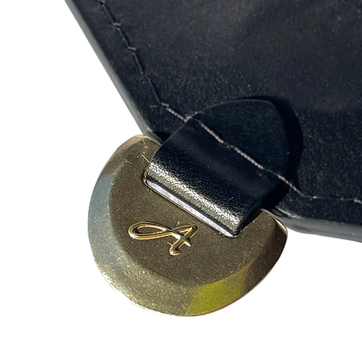 The King Sidestep Envelope Crossbody