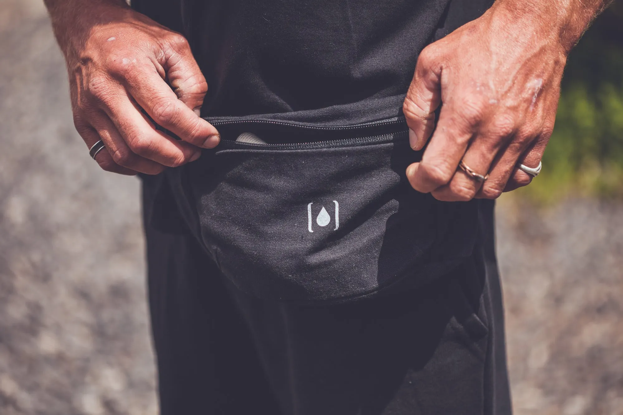 UNISEX RECYCLED BELT BAG