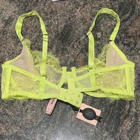 Victoria’s Secret Designer Collection unlined bra