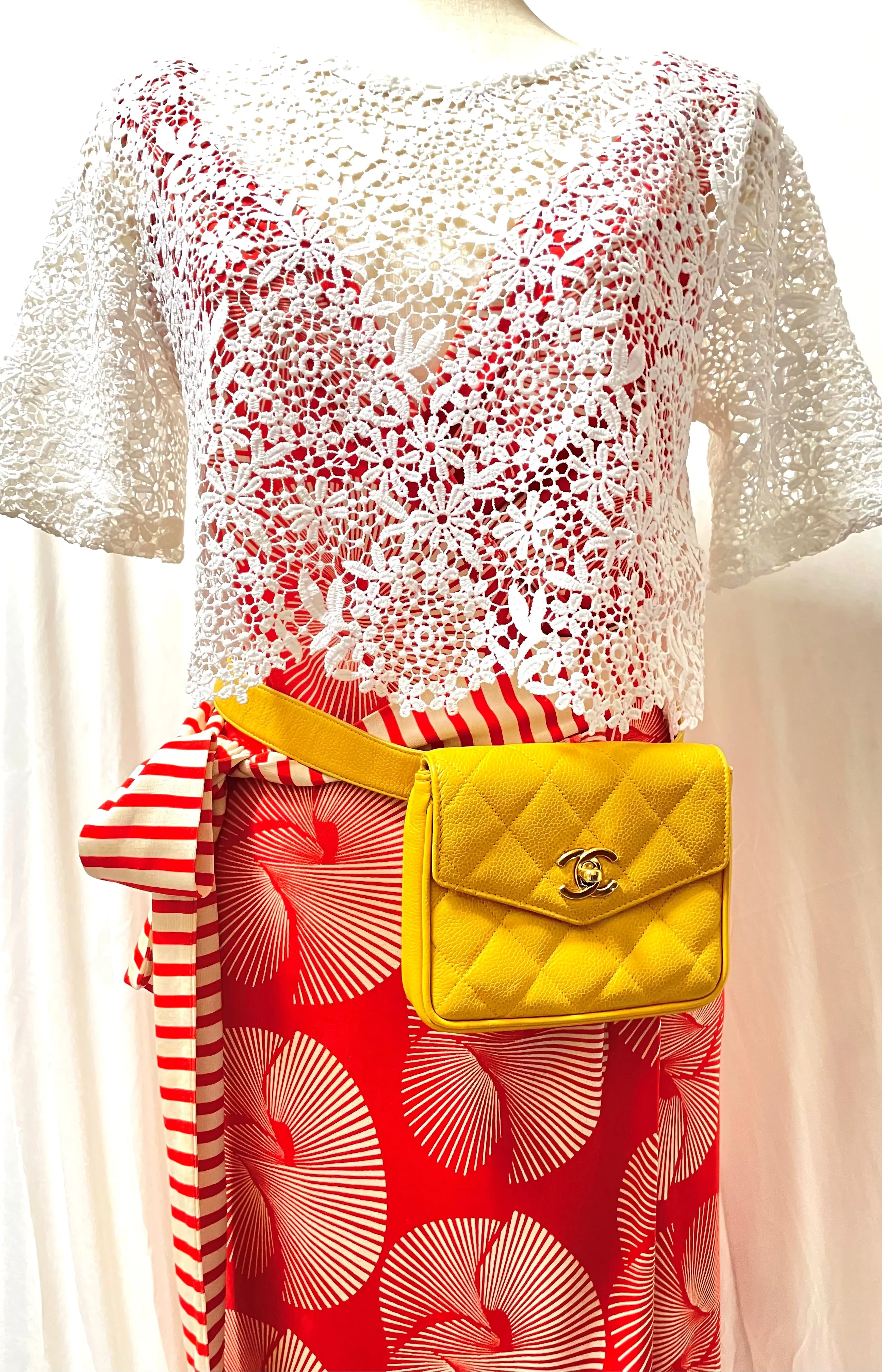 Vintage CHANEL 2.55 yellow caviar fanny pack, waist bag, belt bag and golden CC hock. Would fit waist 28”~ 32”(71-81.5cm). 070107ac1