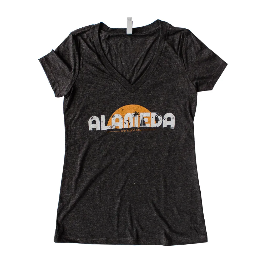 WKND EVERYDAY WOMENS SILHOUETTE V-NECK TEE