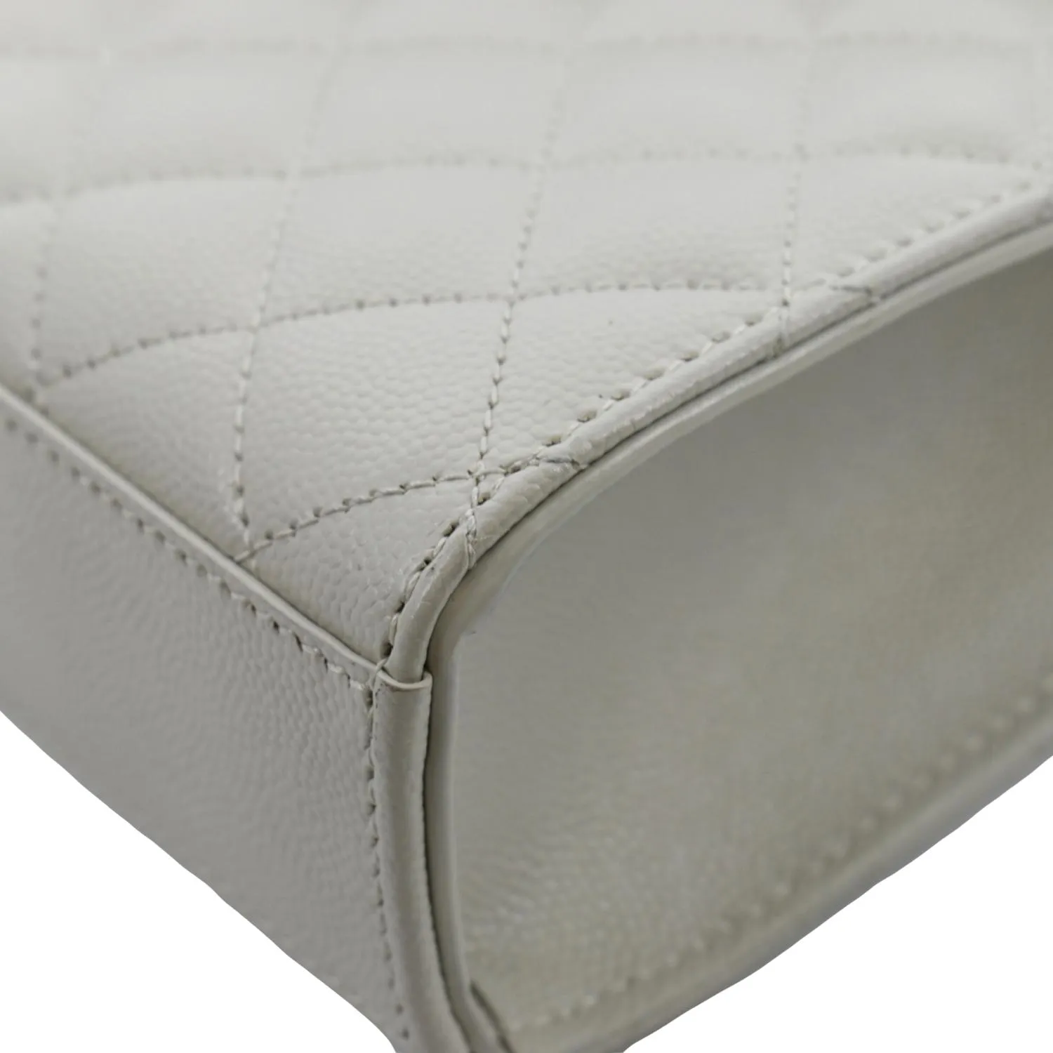 YVES SAINT LAURENT Envelope Medium Matelasse Leather Crossbody Bag White